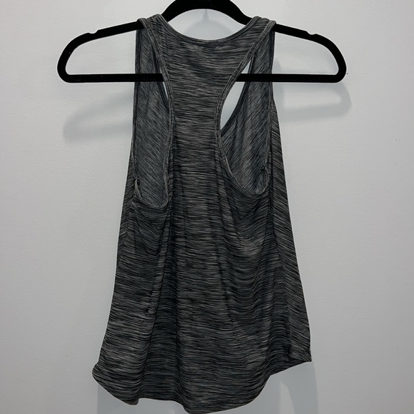 Bally Activewear Workout Tank Top - Picture 4 of 4